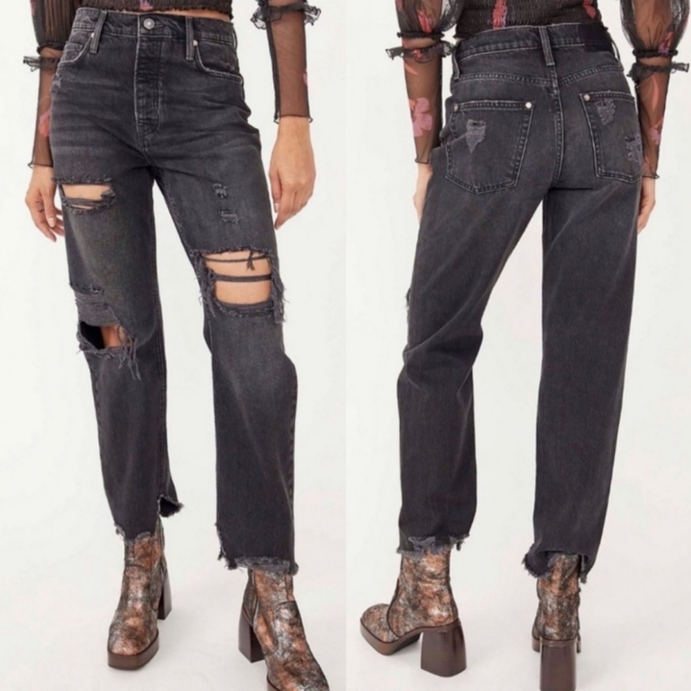 Free People Baggy Tapered Boyfriend Jeans in Obsidian Black